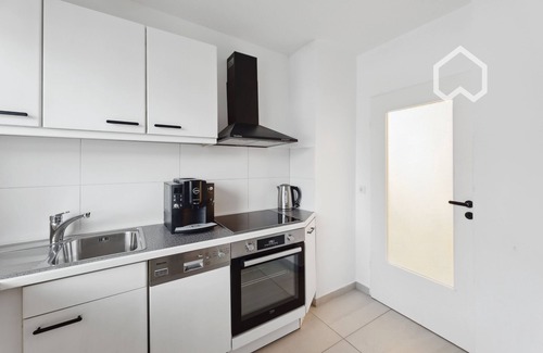 Weststadt Condo | Day Young Life Apartment /DYL Hosting 85 sqm