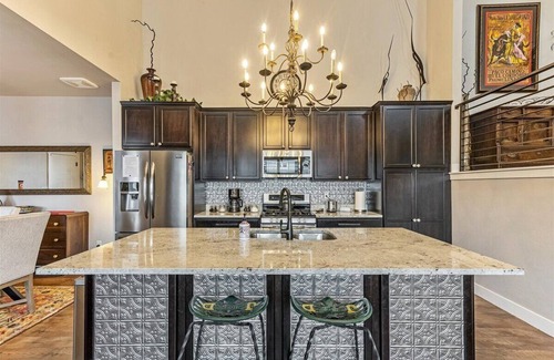 Daybreak House | Daybreak Lake 30+ Day Stay!
