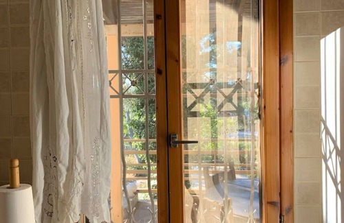 Mandra-Eidyllia Villa | Daydream Nature House With Outdoor Jacuzzi~Cinemann
