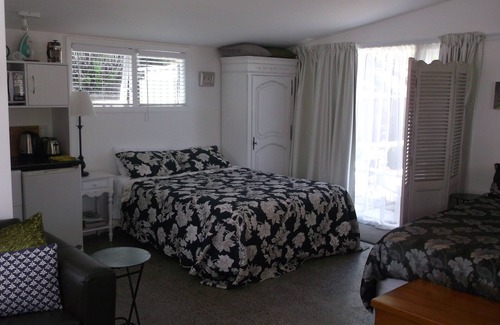 Taumarunui House | Daydreams Retreat - Nestled at the foot of the historic Sunshine Settlement
