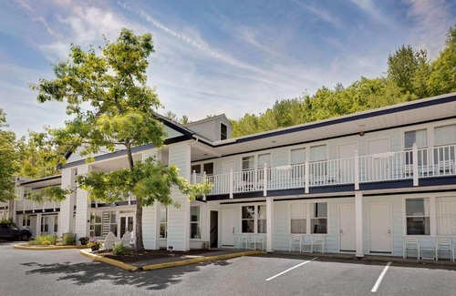 Bar Harbor Hotel | Days Inn by Wyndham Bar Harbor