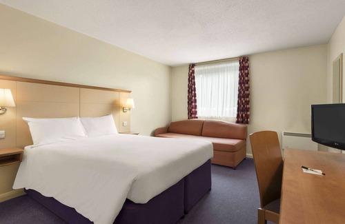 Norton Canes Hotel | Days Inn by Wyndham Cannock Norton Canes M6 Toll