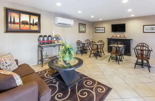 Central City Hotel | Days Inn by Wyndham Central City