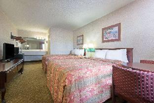 Greenville Hotel | Days Inn by Wyndham Greenville