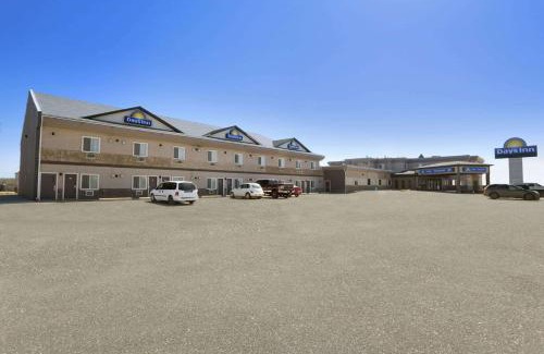 High Level Hotel | Days Inn by Wyndham High Level