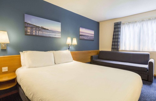 Magor Hotel | Days Inn by Wyndham Magor