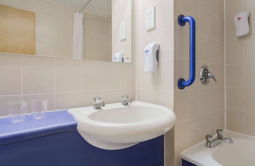 Magor Hotel | Days Inn by Wyndham Magor