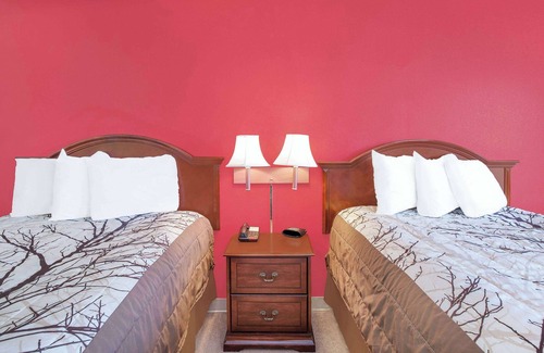 Newton Hotel | Days Inn by Wyndham Newton MS/I-20