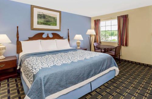 Plymouth Hotel | Days Inn by Wyndham Plymouth
