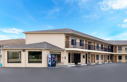 St. Robert Hotel | Days Inn by Wyndham St. Robert Waynesville/Ft. Leonard Wood
