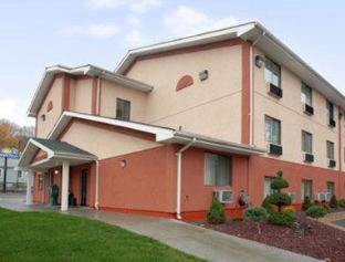 Torrington Hotel | Days Inn by Wyndham Torrington
