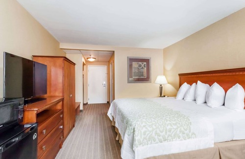 Windsor Locks Hotel | Days Inn by Wyndham Windsor Locks/Bradley Intl Airport