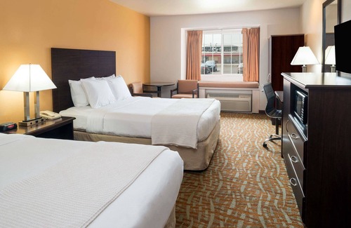 Airway Heights Hotel | Days Inn & Suites by Wyndham Spokane Airport Airway Heights