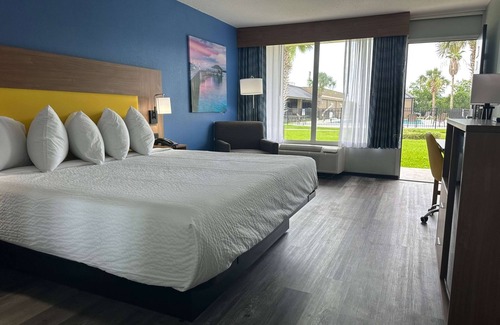 Jennings Hotel | Days Inn & Suites by Wyndham Jennings