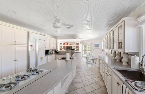 Remsenburg House | Dazzling 2-acre estate with Carriage House, pool, hot tub & pickleball/tennis