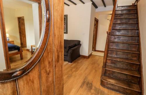 Penisarwaun House | Ddol Helyg Farmhouse