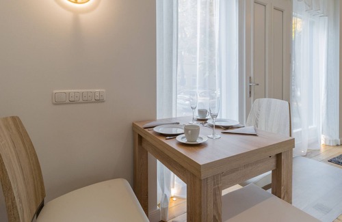 Halensee Apartment | Quiet and central apartment "Adler" in Berlin on Kurfürstendamm