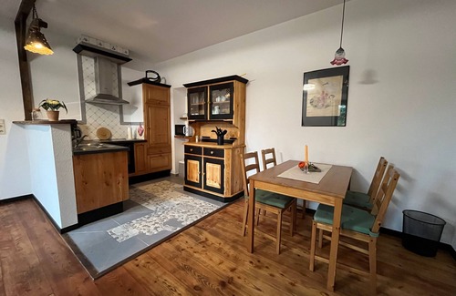 Backemoor Apartment | de Buhr, Herma 95159 - Ferienwohnungwallheckenblick Schatteburg