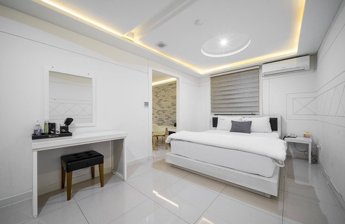 Sindang-dong Hotel | Deagu Seongseo CF