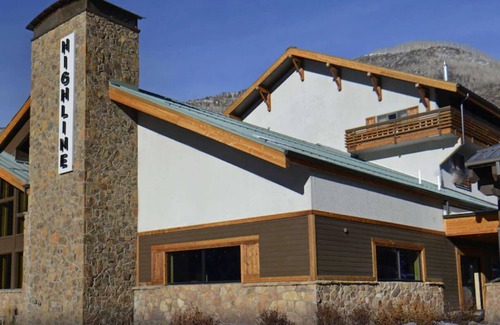 Highland Meadows House | Dec 27 one night Hilton Highline 1 bedroom king bed. Steal at 450.00 - 50% disc