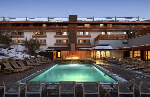 Highland Meadows House | Dec 27 one night Hilton Highline 1 bedroom king bed. Steal at 450.00 - 50% disc