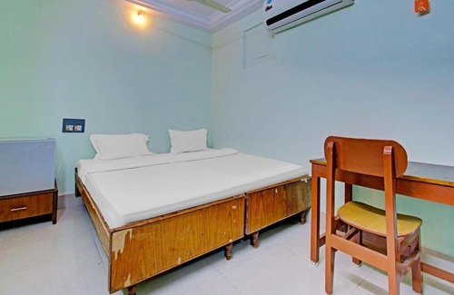 Kakinada Hotel | Decent residency