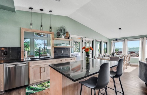 Florence House | Deck w/Private Beach,HotTub,FirePit