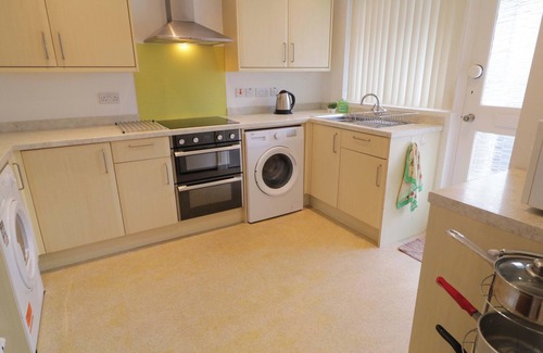 Donaghadee Cottage | DEE BY THE SEA, family friendly, with a garden in Donaghadee