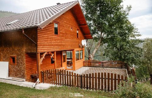 Brosteni Ski Chalet | Deer Chalet Brosteni