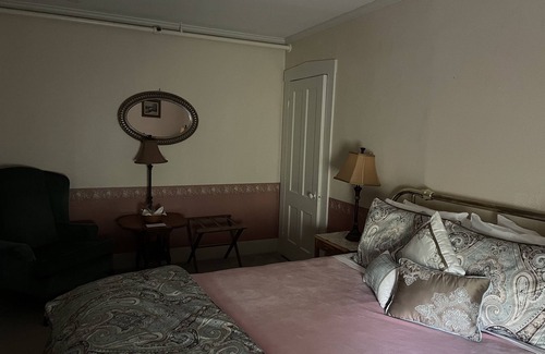 West Dover Bed & Breakfast | Deerfield Valley Inn - Standard Room 6