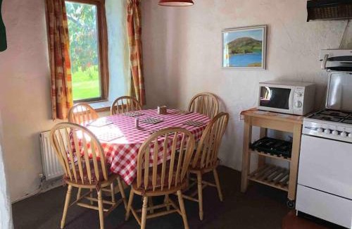 Ogonnelloe Apartment | Deerpark Holiday cottages Dairy