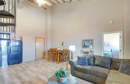 Del Norte Apartment | Del Norte Getaway: 35 Mi Wolf Creek Ski Area!