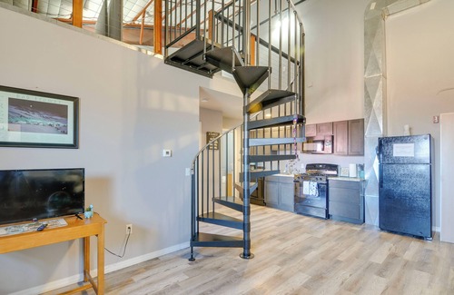 Del Norte Apartment | Del Norte Getaway: 35 Mi Wolf Creek Ski Area!