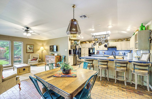Amistad National Recreational Area House | Del Rio Home w/Large Yard, BBQ + Fireplace!