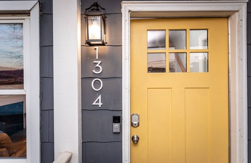 Locust Grove House | Delightful 5-bedroom residence near downtown Charlottesville. Pet-friendly!