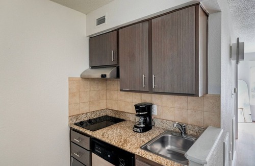 Gateway Apartment | Delightful Gateway Studio w/Gym, Pool, nr Stadium, by Blueground