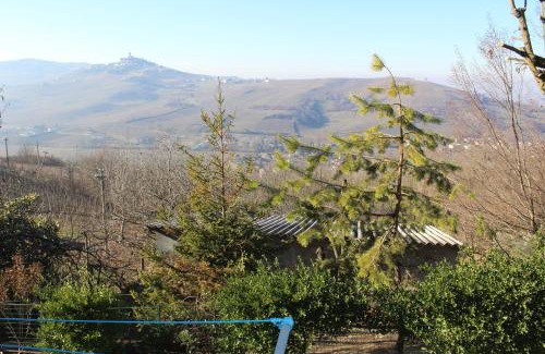 Castana Apartment | Delightful Home-Lovely Hill View