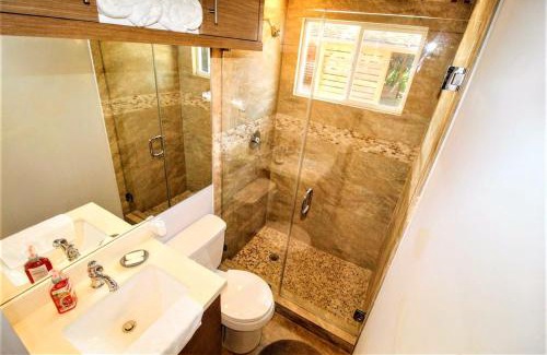Homestead House | Delightful Sukiya Tiny House! Japanese Garden in Homestead