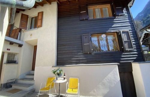 Augio Apartment | Della Posta Stambecco by Interhome