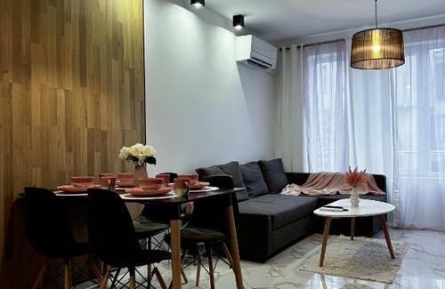 Plovdiv Center Apartment | Delux 2 - Plovdiv Модерен апартамент до Стария град и Източната порта