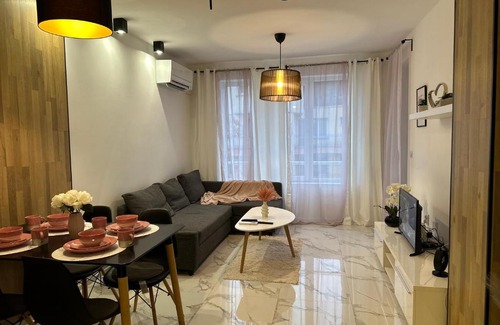 Plovdiv Center Apartment | Delux 2 - Plovdiv Модерен апартамент до Стария град и Източната порта