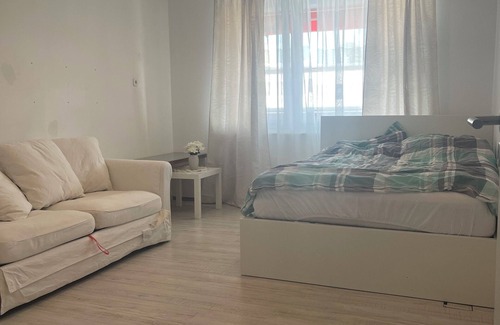 Wiesdorf Apartment | Deluxe apartment city center