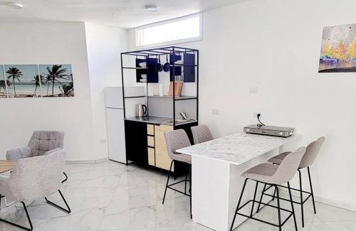 Ramat Gan Apartment | Deluxe Apartment in Ramat Gan Next to Sheba Hospital