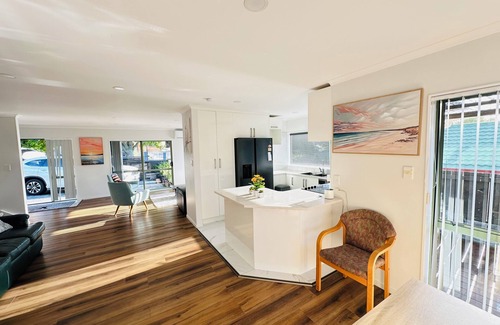 Goodwood Heights House | Deluxe Beauty House near Auckland Airport and City