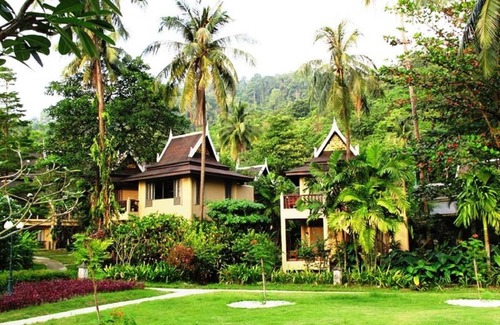 Ko Chang House | Deluxe Bungalow Sea View