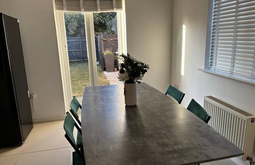Stodmarsh House | Deluxe Stylish Cantebury Home