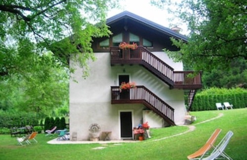 Val Maria-Pur Apartment | Demadonna "PUR" unit B ground floor, 50 sqm-independent entrance- 4 pax, 1 room