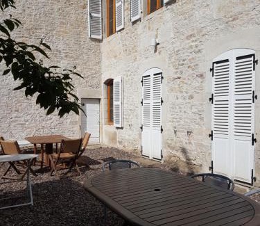 Gouhenans House | Demeure pittoresque en pierres 1741 - 3 étoiles - 12 personnes