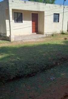 Luque Apartment | Depa económico, con baño privado, Heladera, tv, AA, Wifi