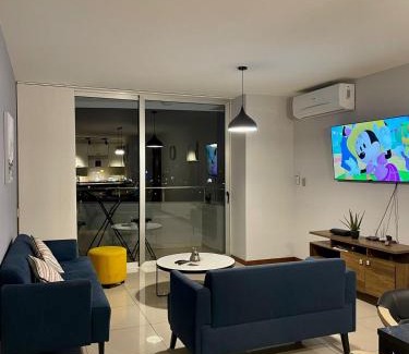 Santa Cruz Apartment | Departamento amplio, moderno y centrico!
